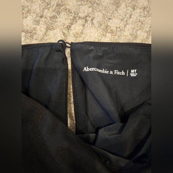 Black Ruched Tube Dress - Picture 3 of 3